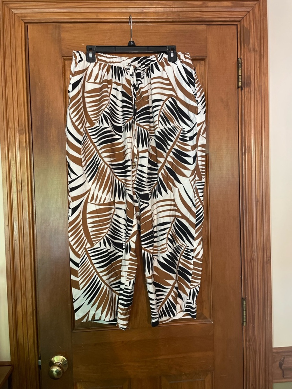 Soho Apparel Tropical Leaf Print Wide Leg Pants, White/Black/Brown, NWT, Size 1X